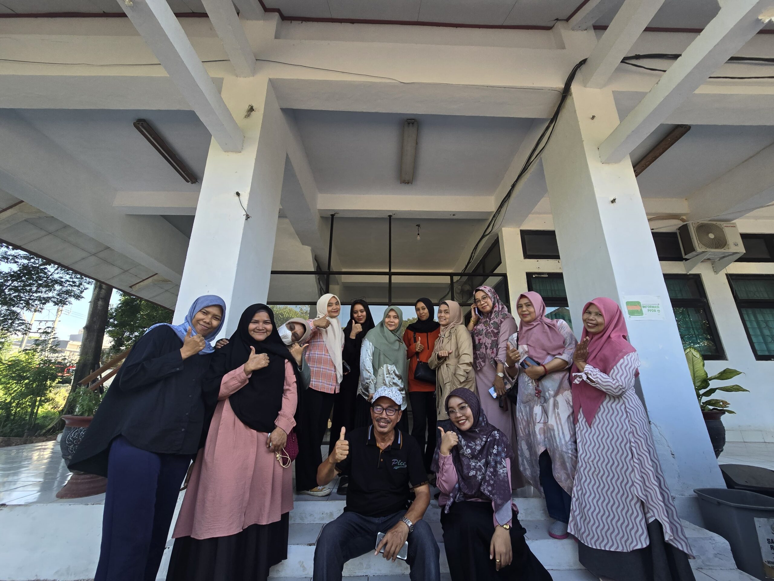 foto2 sebelum berangkat dari sekolah